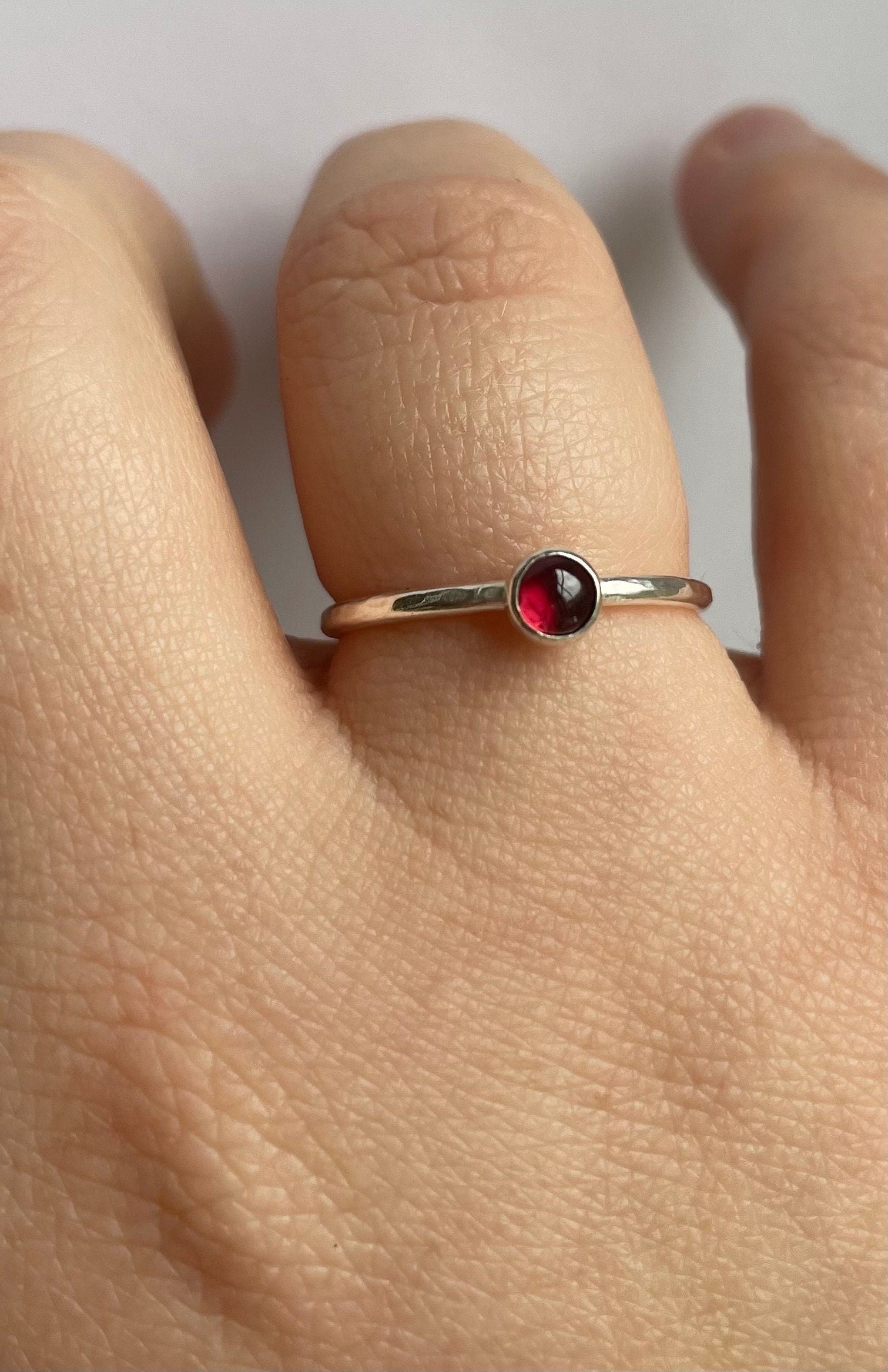 Garnet stacking ring